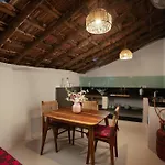 Casa Jaali
